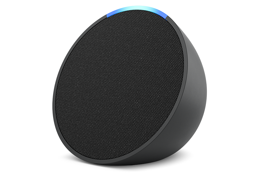 Lo smart speaker Amazon echo Pop in colorazione dark
